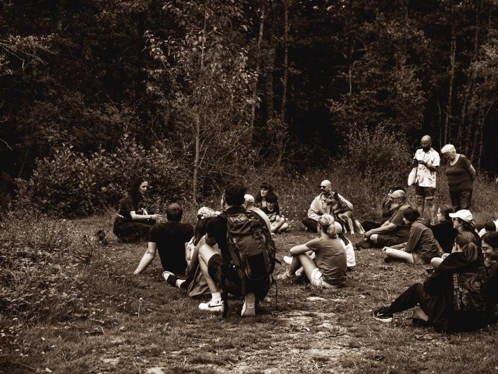 Balade contée avec Katia Bessette sur le Sentier des Fées